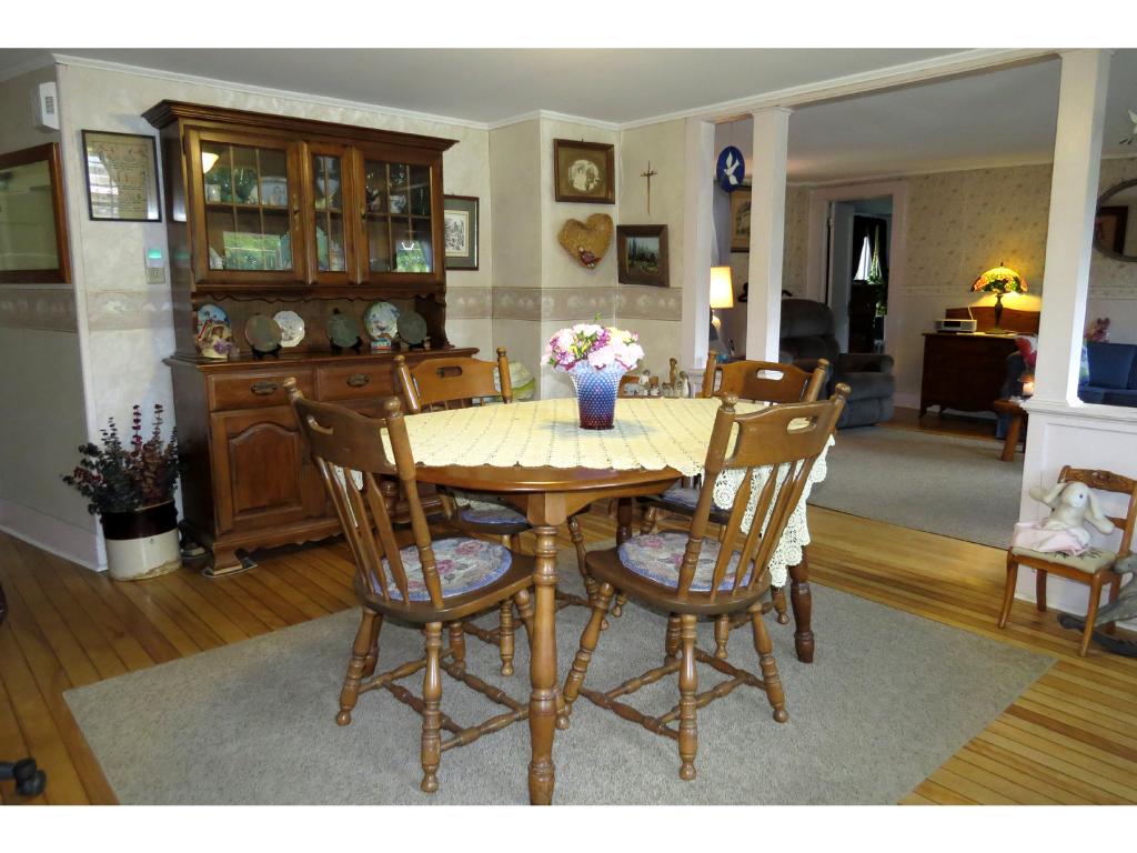 Springfield Real Estate 265 River Street VT 05156 189,000