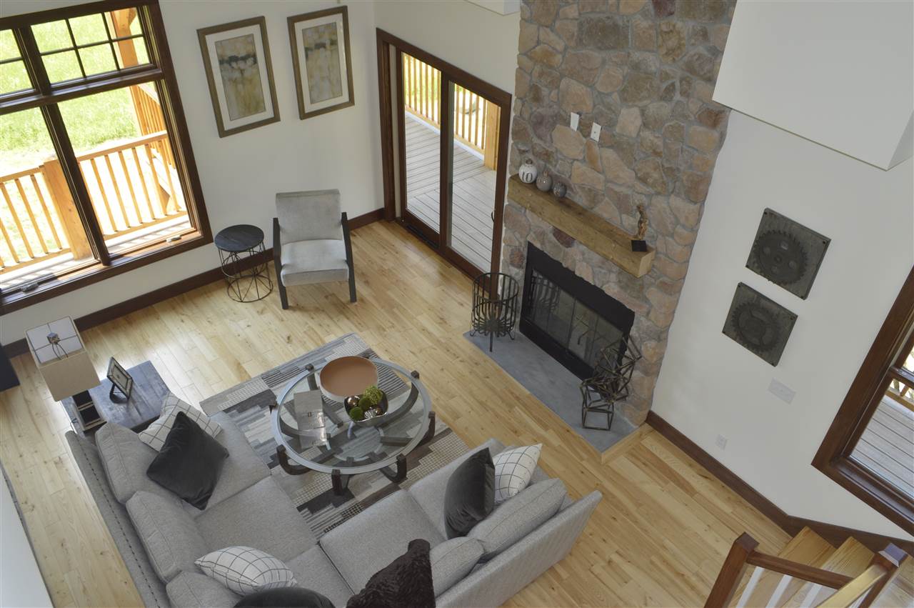 New construction, incredible views and proximity...