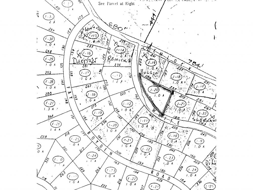Very nice building lot in Snow Mountain Farms...