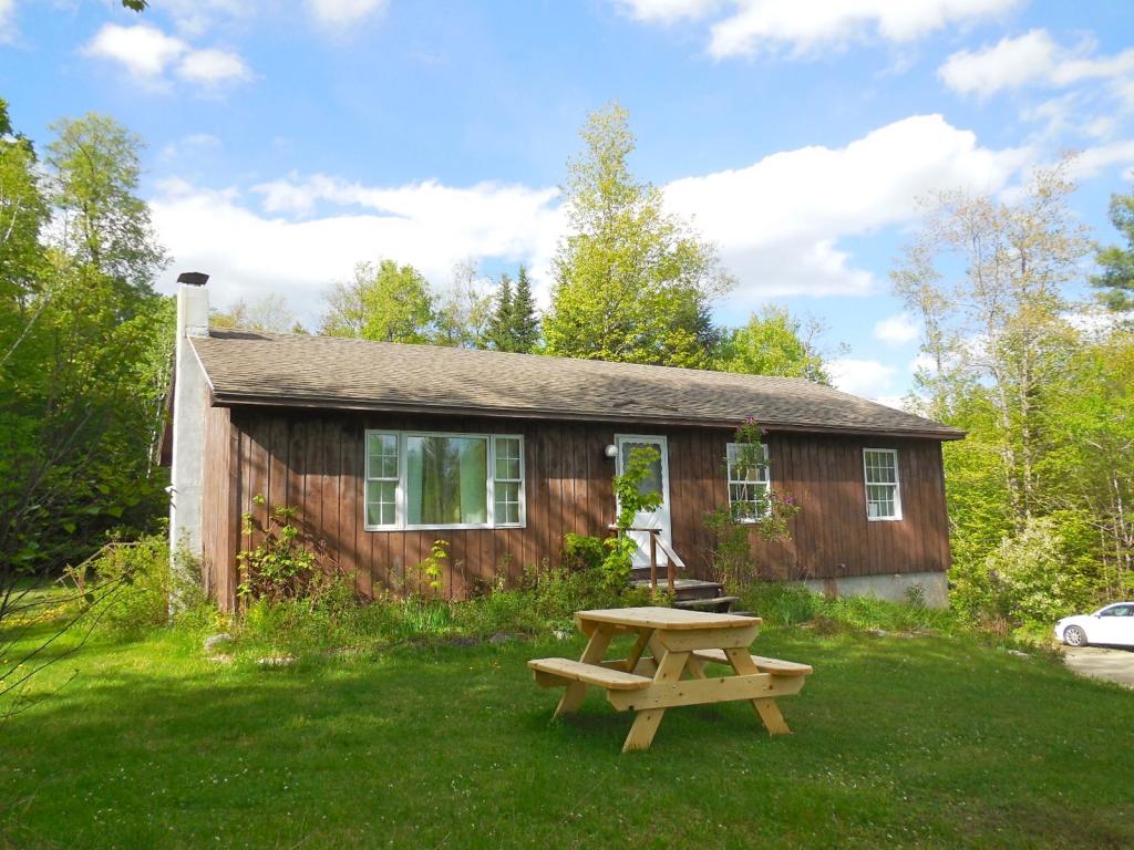 A perfect small family home or a great choice for...