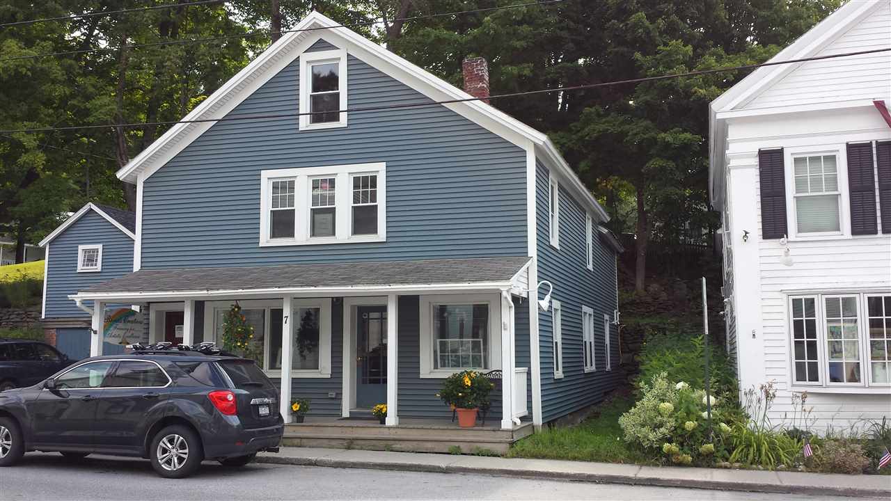 Attractive commercial building in...