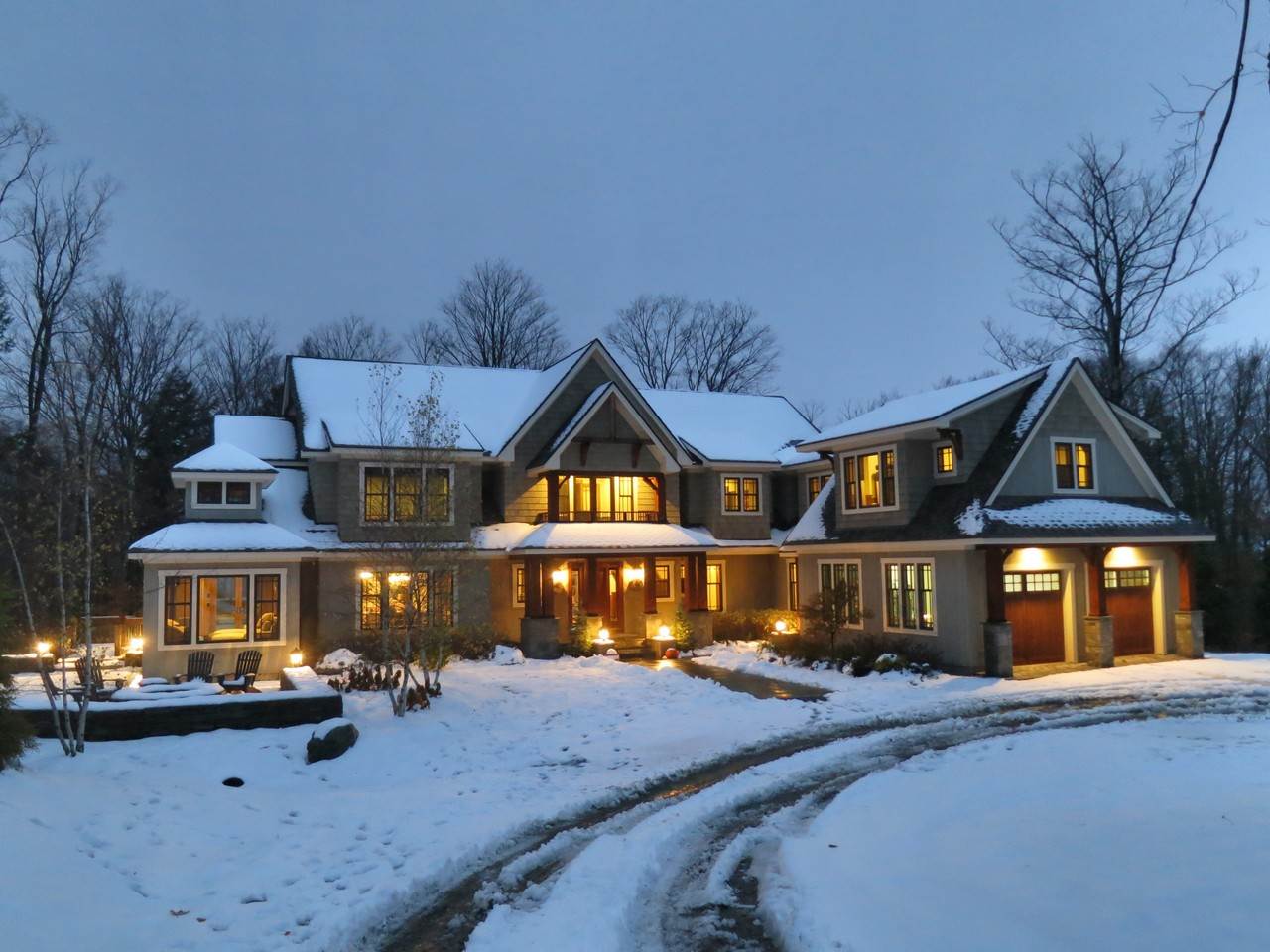 This magnificent resort residence commands a...