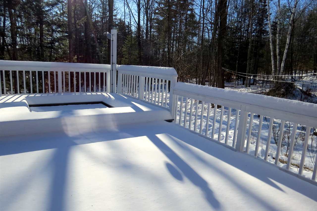 Cavendish Real Estate 615 Old County Road VT 05142 228,000