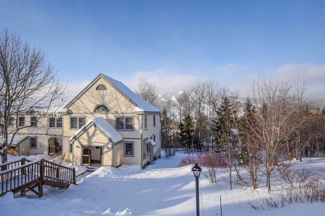 Charming 3 bedroom, 3.5 bath unit at Greenspring,...