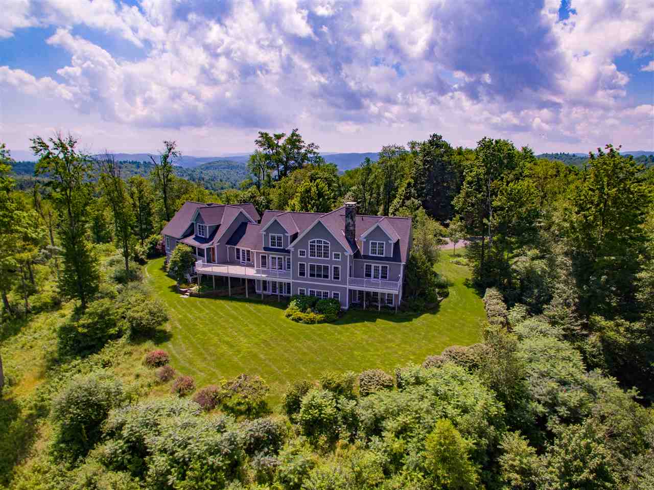 SOUTHERN VERMONT HILLTOP ESTATE: Magnificent...