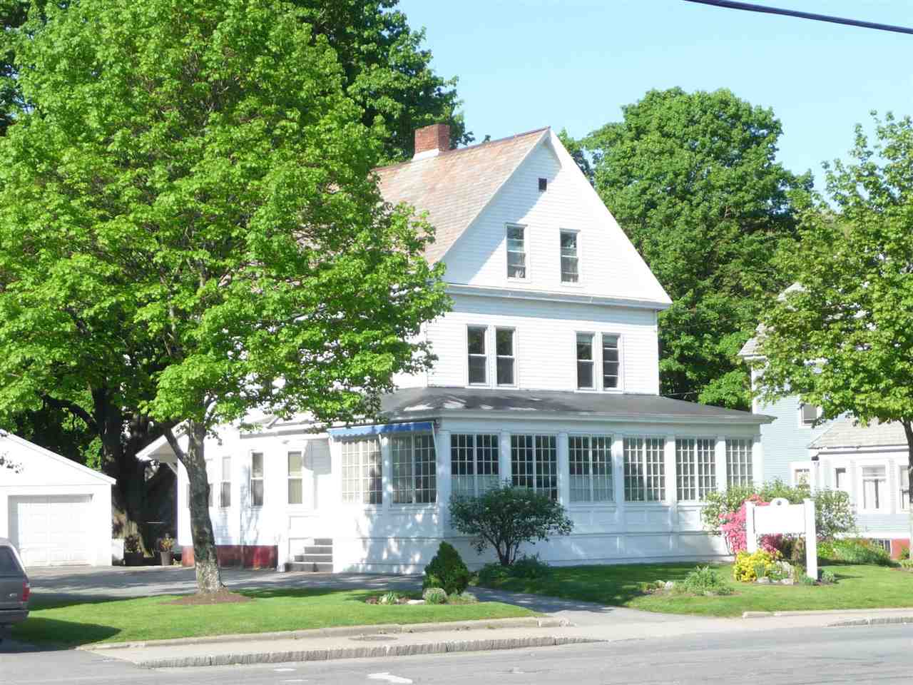 LOCATION!! This well cared for building has a...