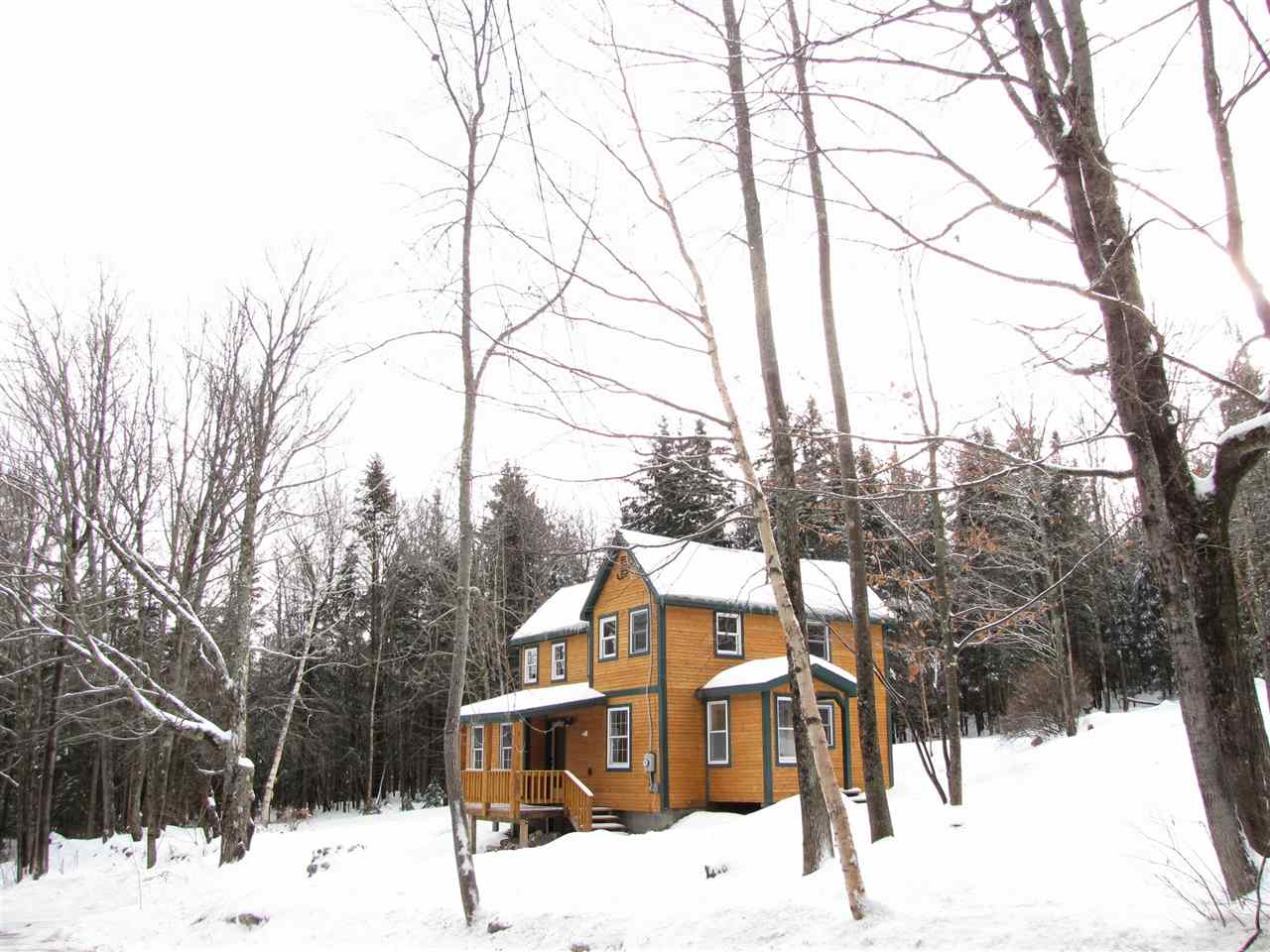 LOCATION!!! In the heart of the Green Mountain...