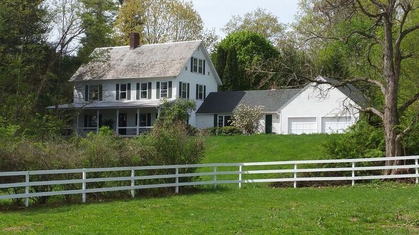 Amazing location and rare opportunity. This...