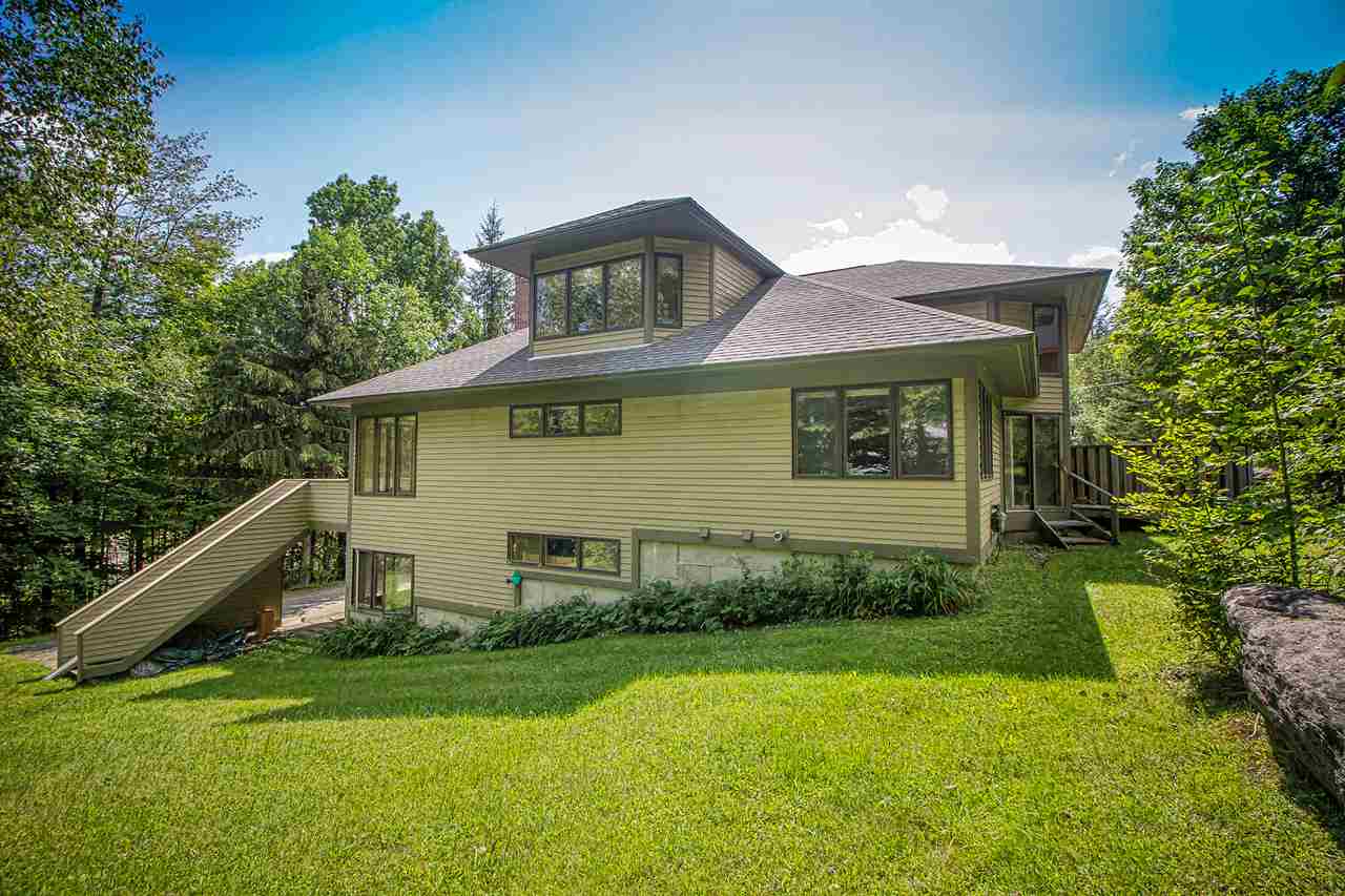 Large mountainside townhouse offering a premier...