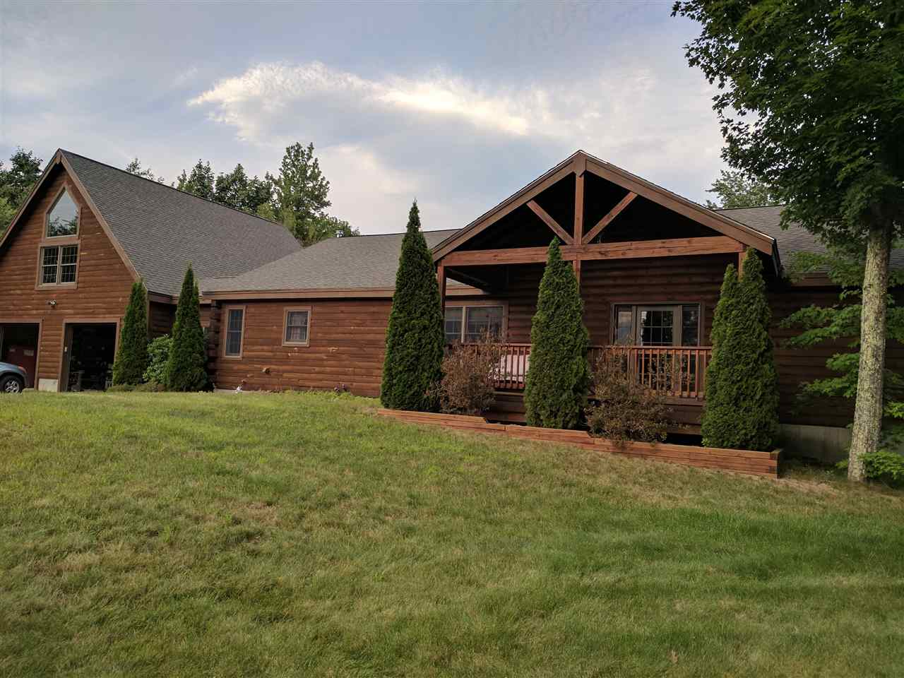 Alton NH Home