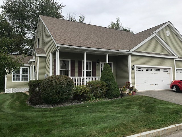 Epping NH Condo