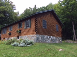 Well cared for 3 bedroom log cabin on a much...