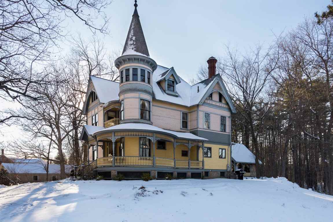 Wolfeboro nh real estate,lake winnipesaukee waterfront,wolfeboro homes