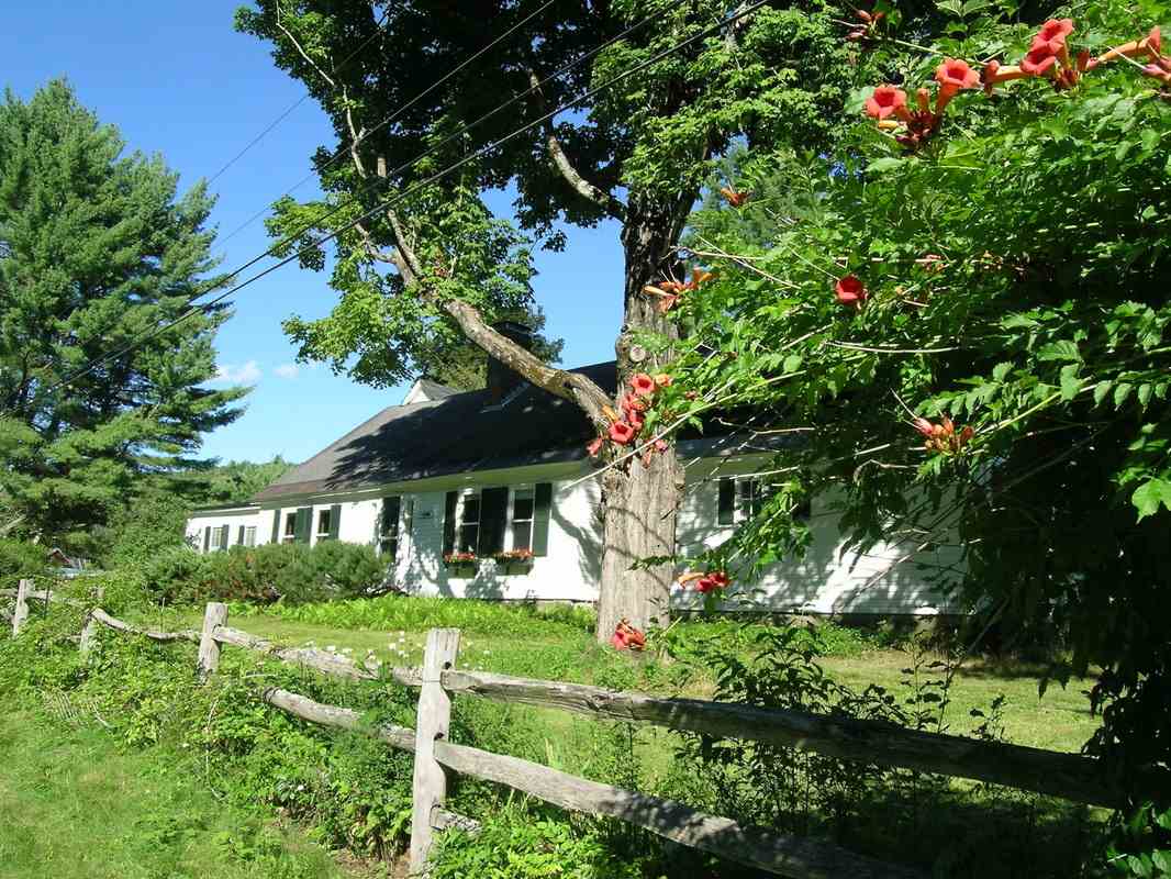 Spacious center chimney cape built in c1785 on 59...