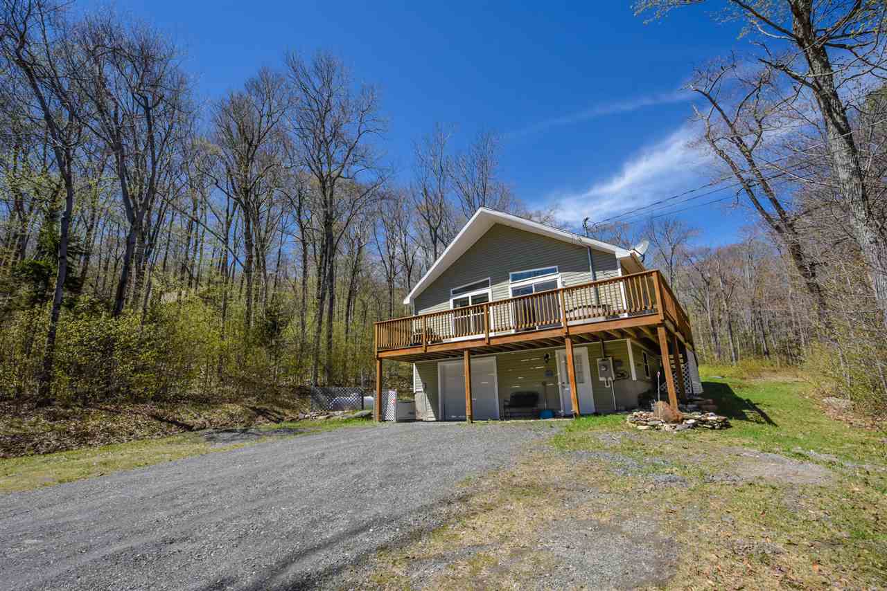 Absolutely meticulous 2008 home in the desirable...