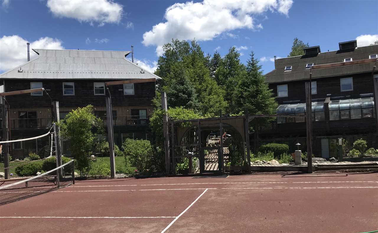 Investment opportunity! Three large residential...