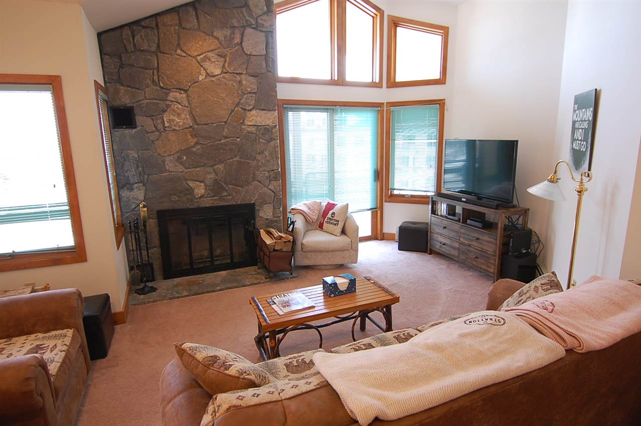 Outstanding top floor three bedroom plus loft!...