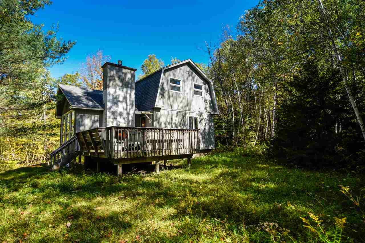 Charming chalet just down from the Mount Snow ski...