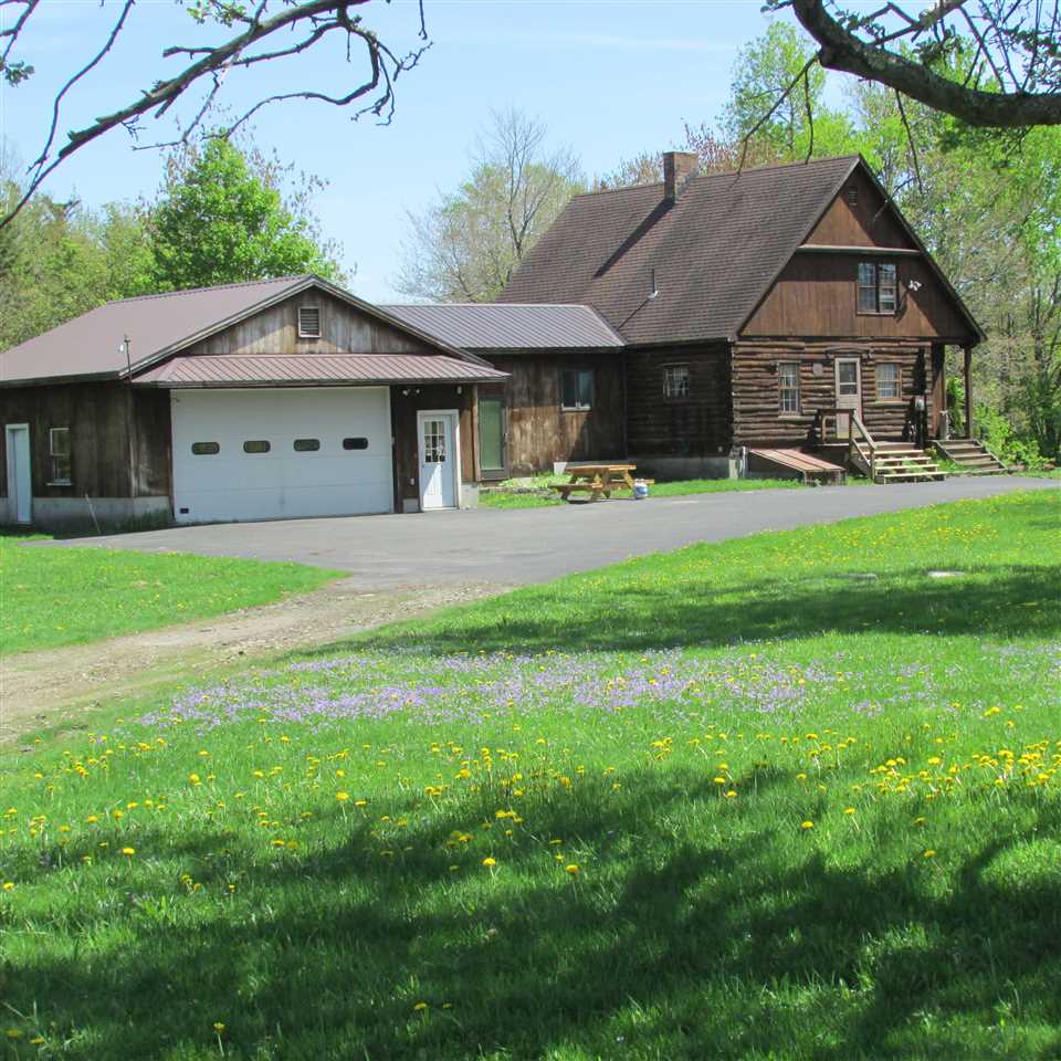 Energy efficient home, updated insulation in...