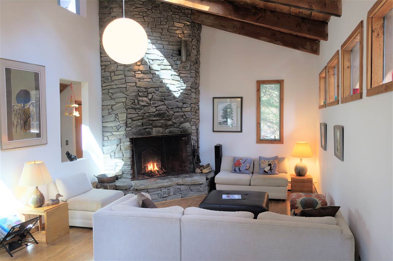 PRICE REDUCED: Attractive Contemporary with...