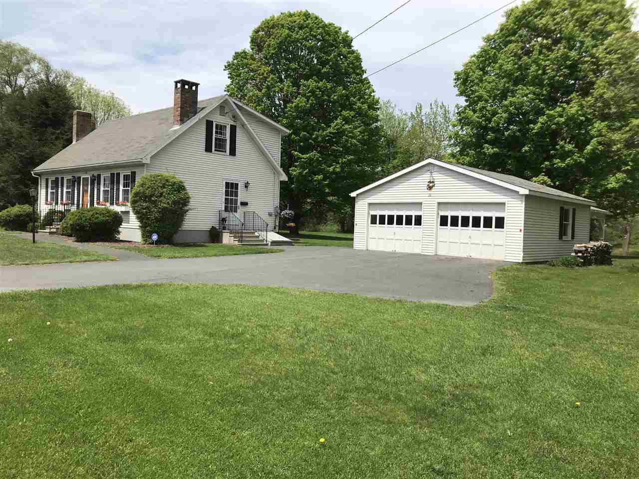 Very well cared for 3 bedroom, 2 bath cape and...