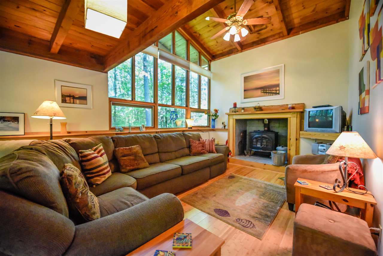 Beautifully maintained chalet nestled in the very...
