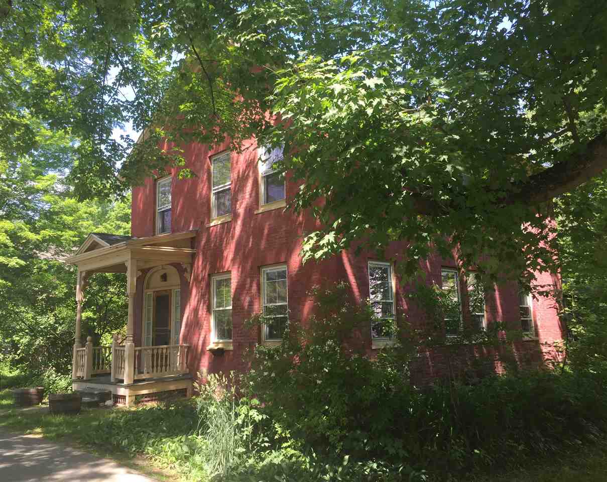 Wonderful in-town location with front row seats...