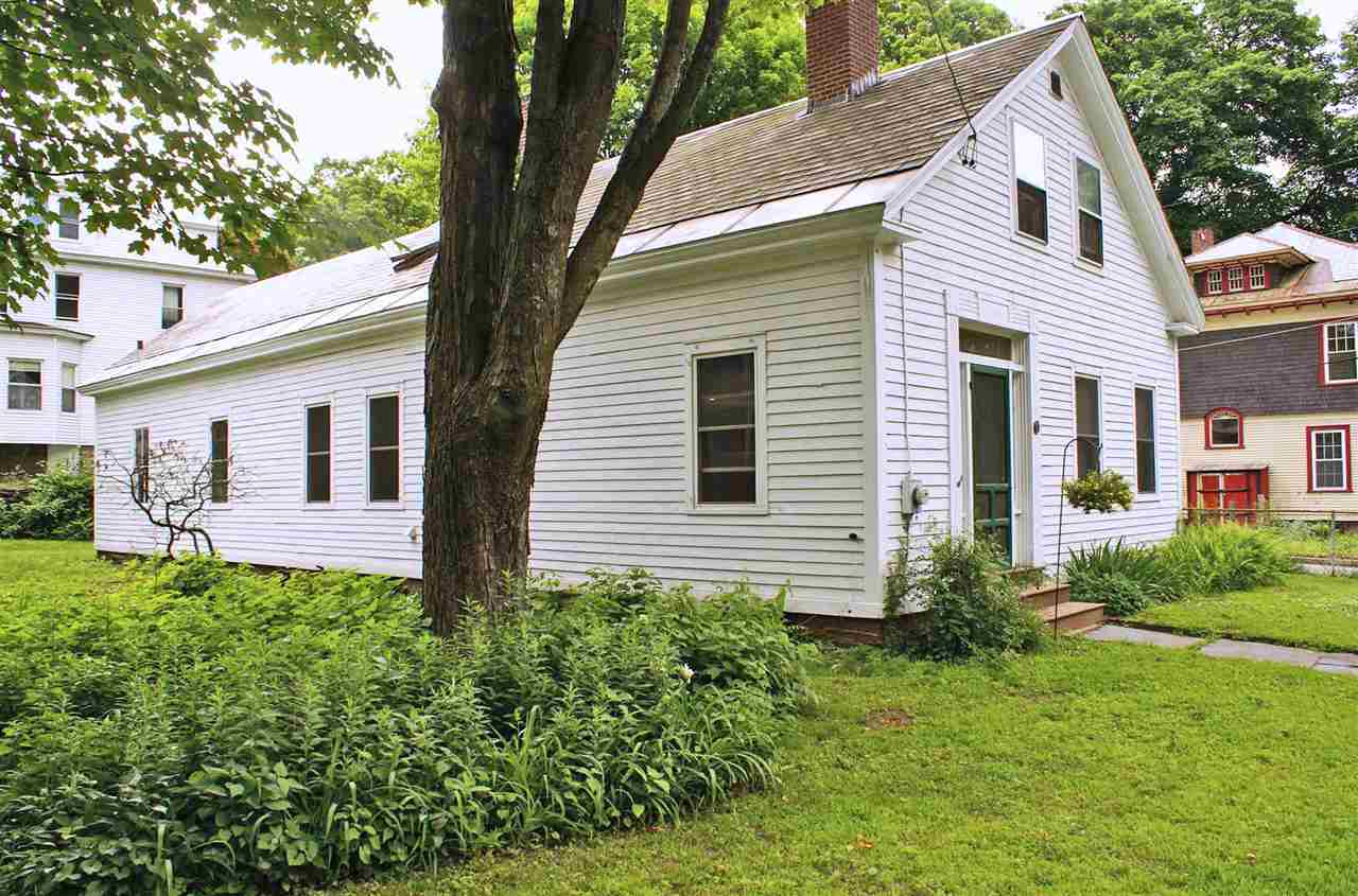 Very cute 1833 Cape on double-lot in a great...