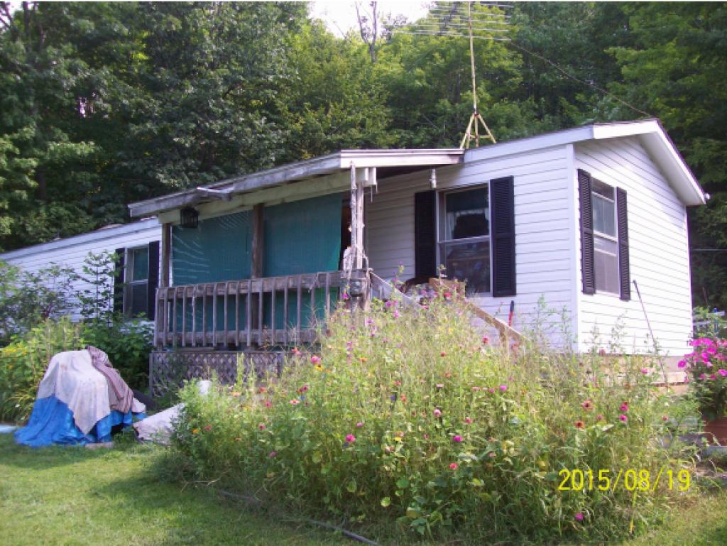 Beautiful spot in the country. 1996 single wide...