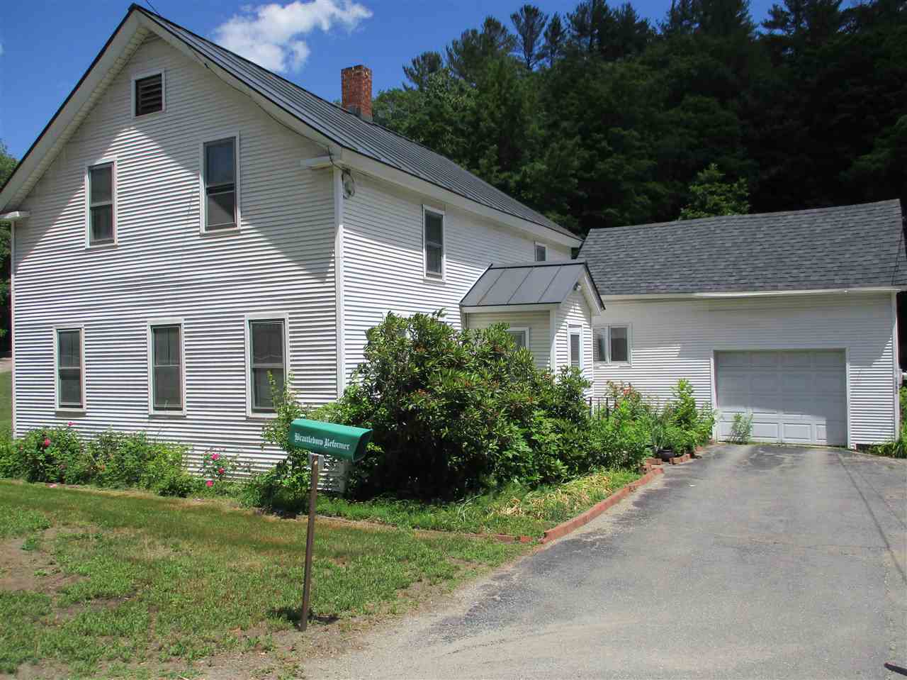 Well maintained 1900 s 2-story with frontage on...