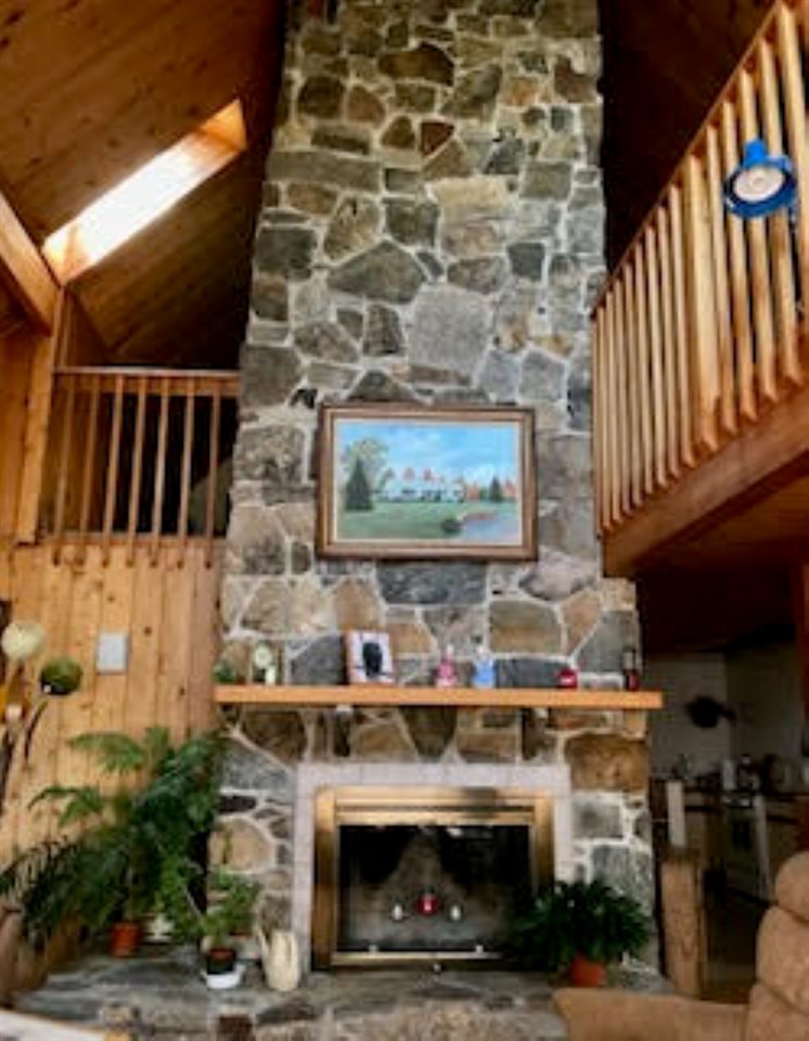 This 1900 square foot home is nestled overlooking...