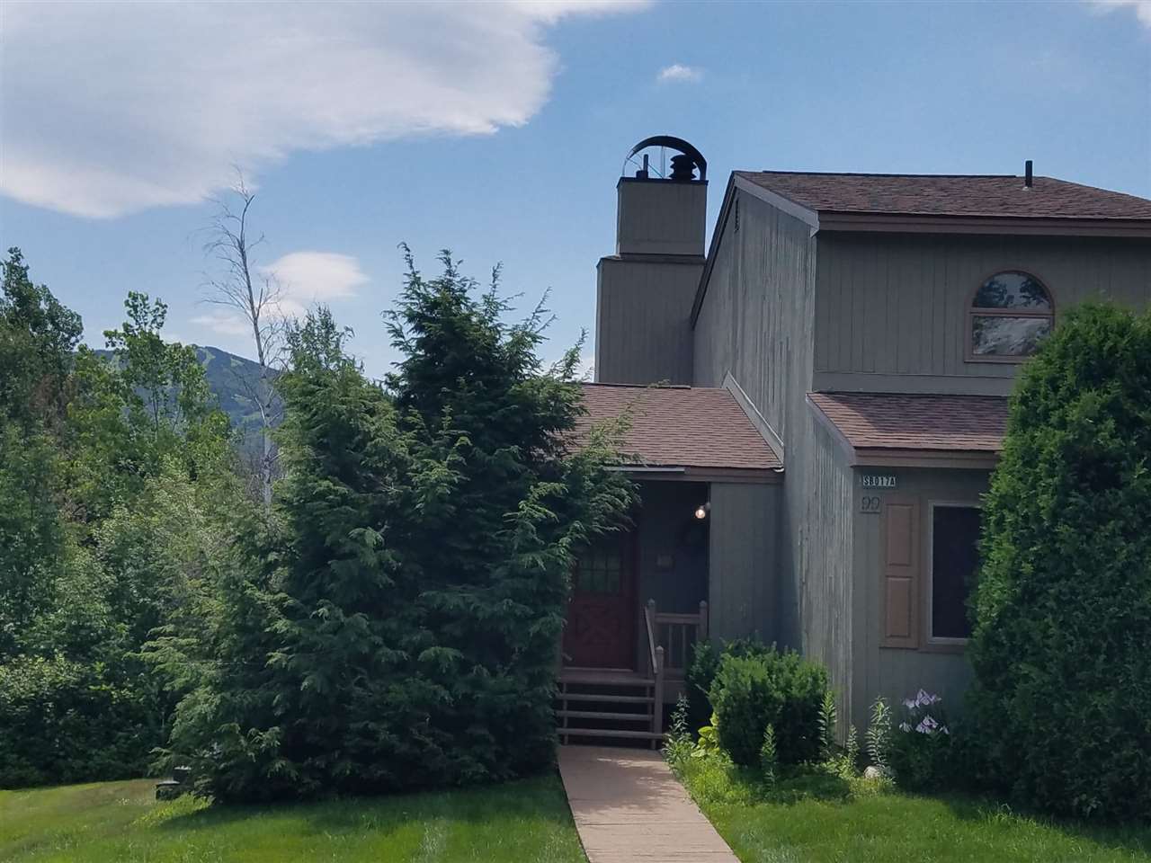 This 3 bedroom, 3 bath end unit townhouse is...