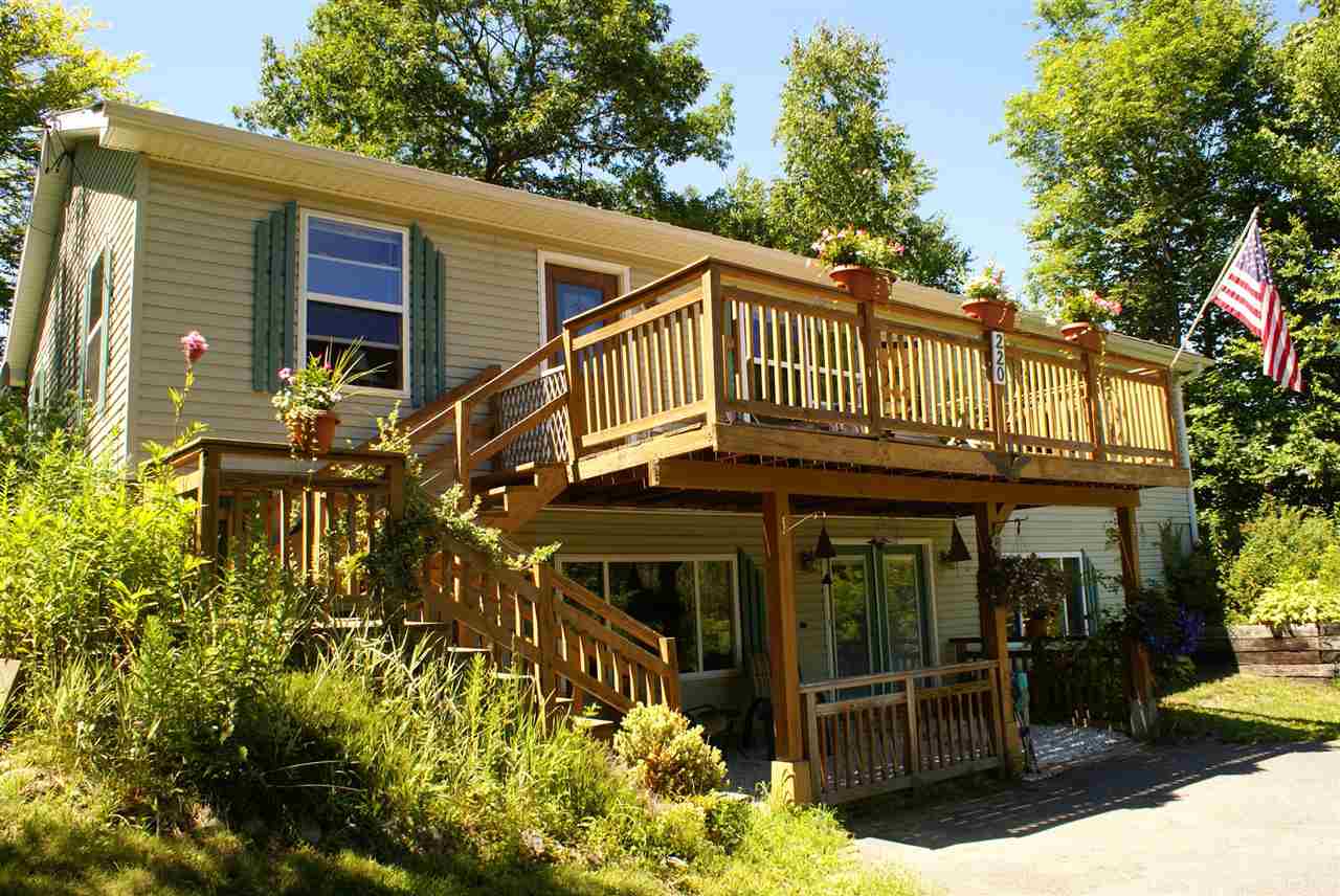 Lovely, energy-efficient split-level ranch on the...