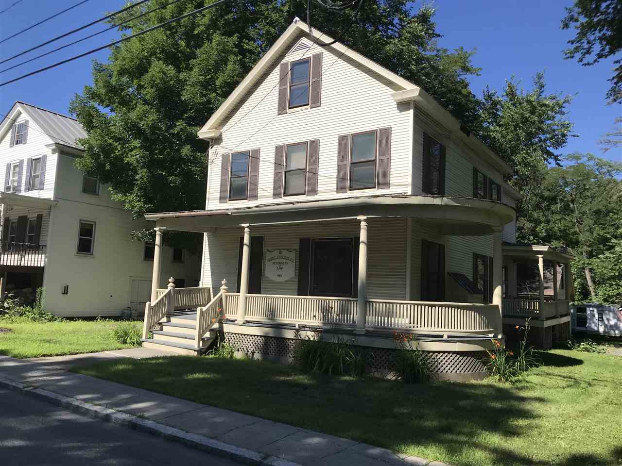 Highly visible 2 story building on Western Avenue...