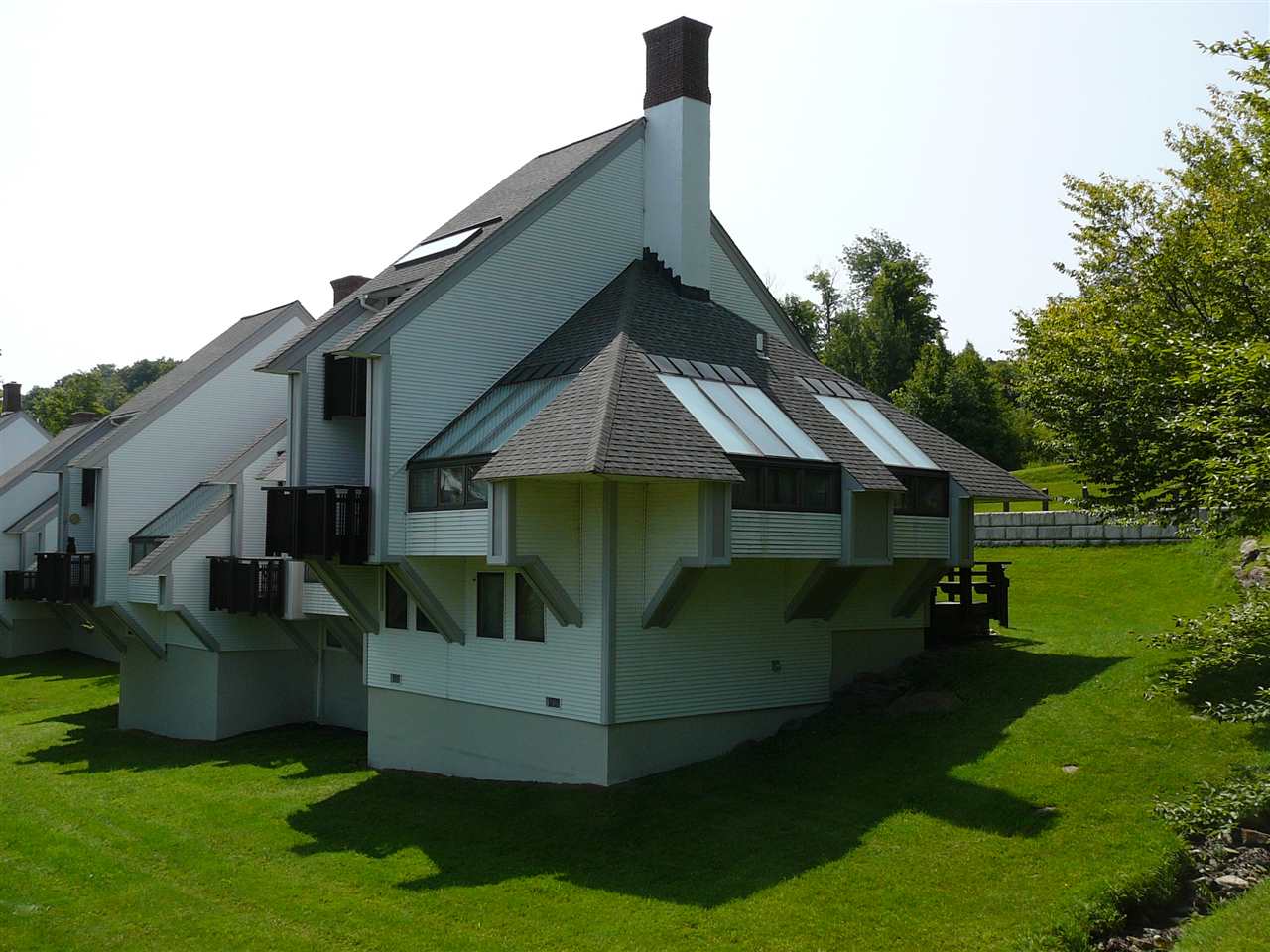 Great primary, vacation or rental property!...