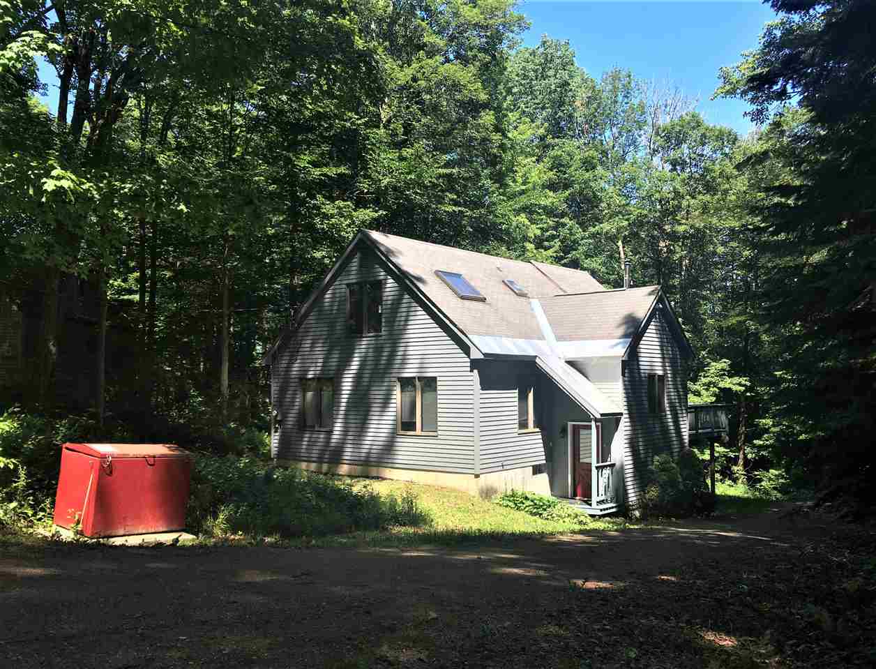 Super Contemporary on the Hill! 3+ bedrooms, 2...