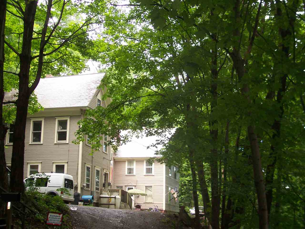 Great property that is producing income. Property...