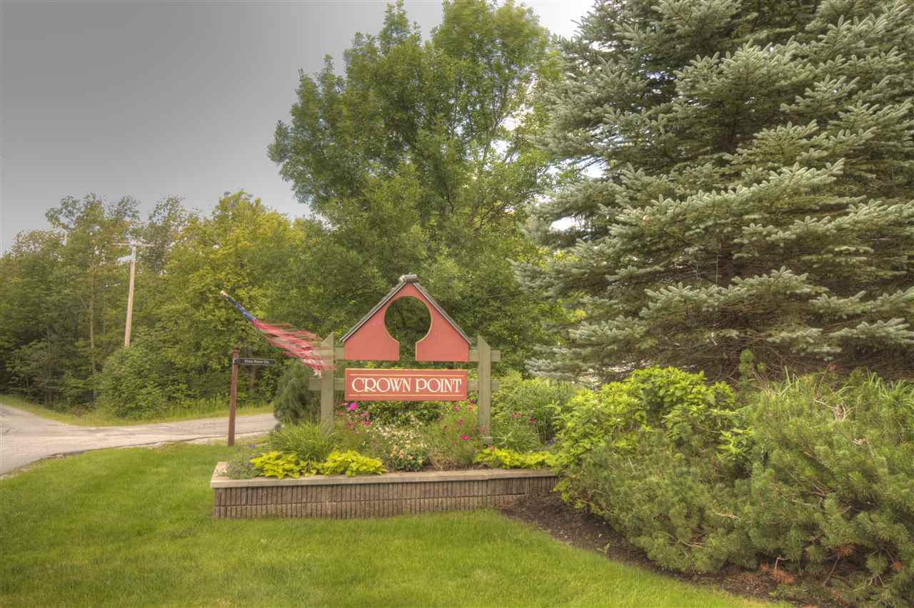 Amazing oversized Crown Point Condo Town Home....