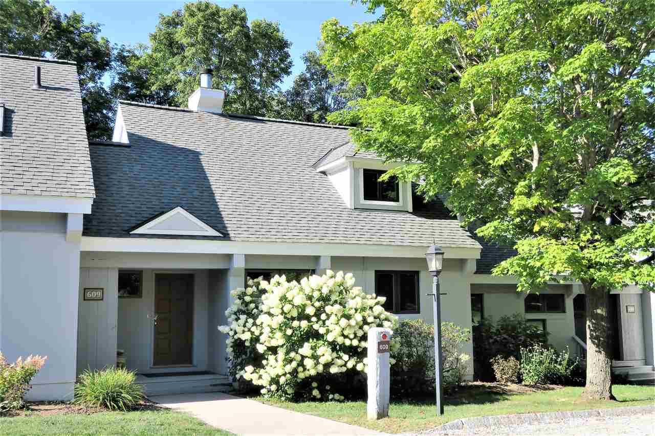 This delightful Styles Brook condo with popular...