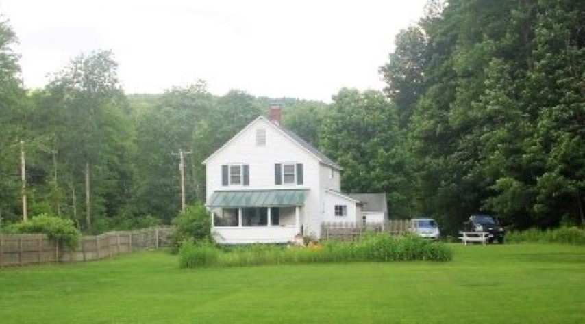 This cozy 3- bedroom, 2-bathroom farmhouse just...