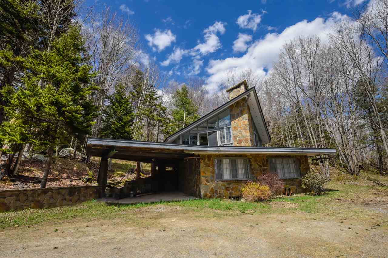 Beautifully renovated contemporary chalet located...
