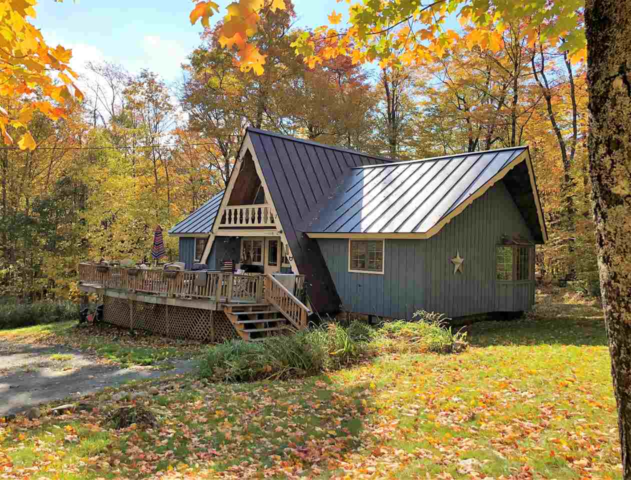Just minutes to the slopes of Mount Snow from...