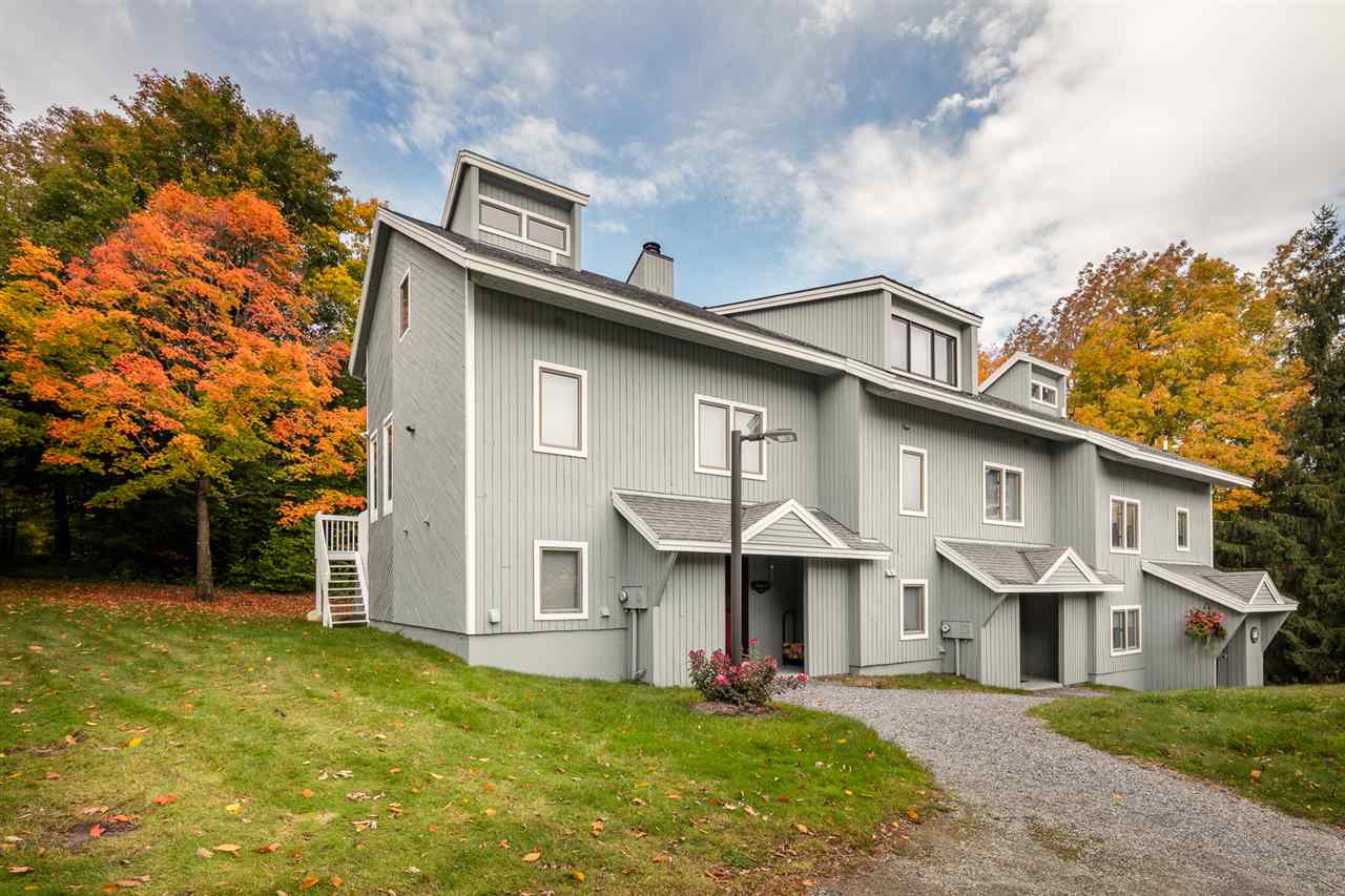 Beautiful contemporary style Slopeside Townhouse....
