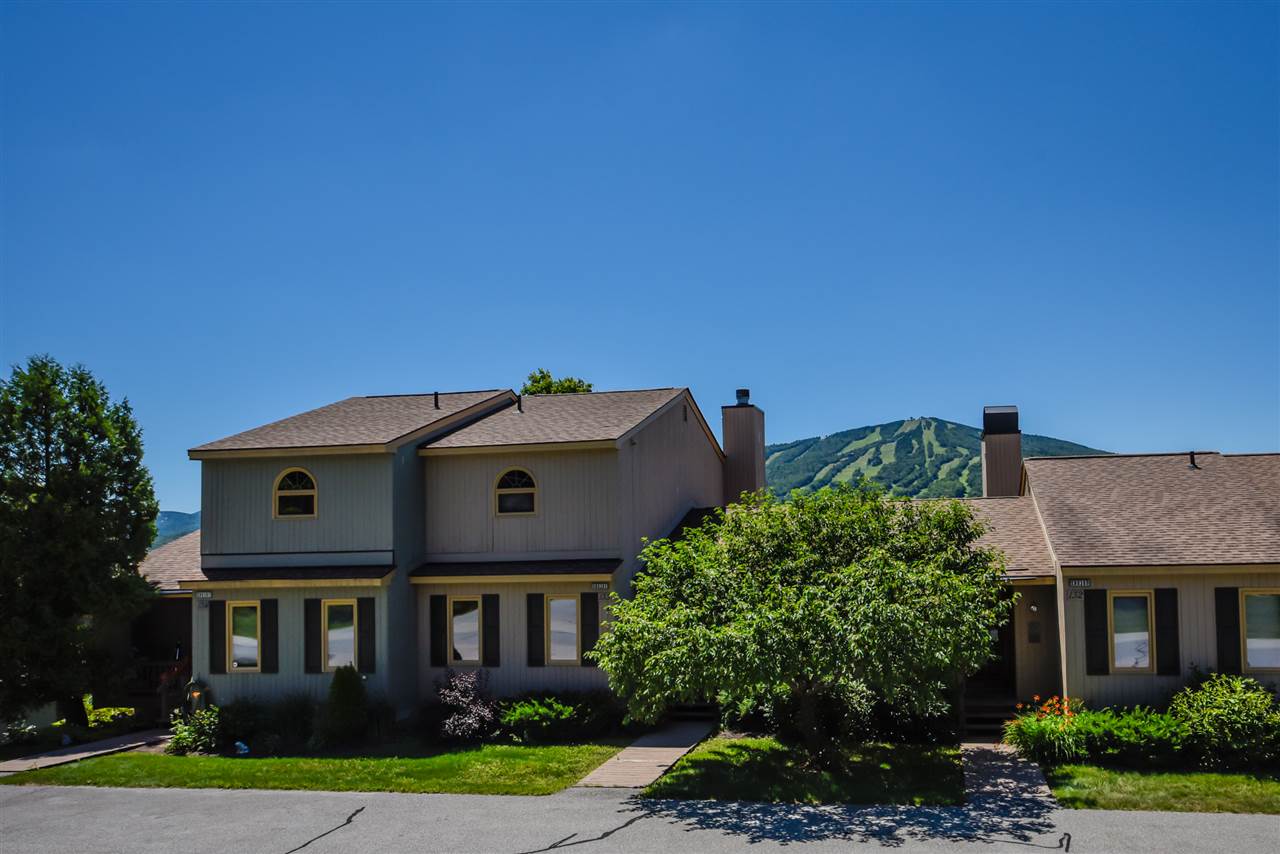What an opportunity! This 3 story Timber Creek...