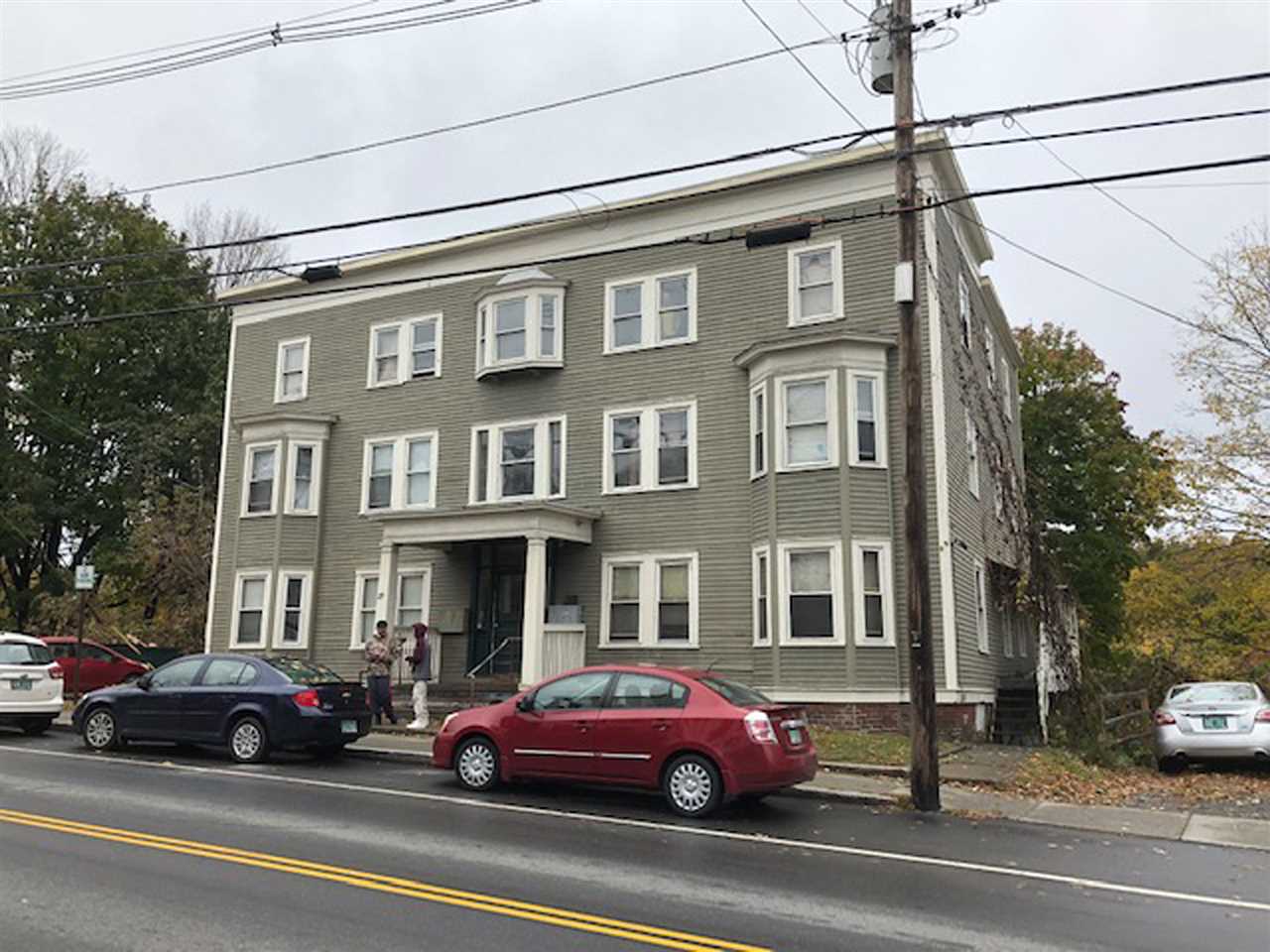 An attractive package of 6 neighboring properties...