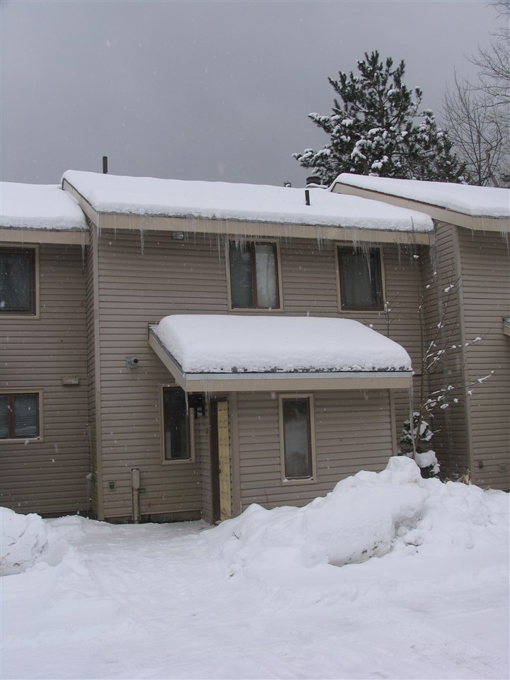 Lots of Updates, Great Location, Move in Ready!! ...