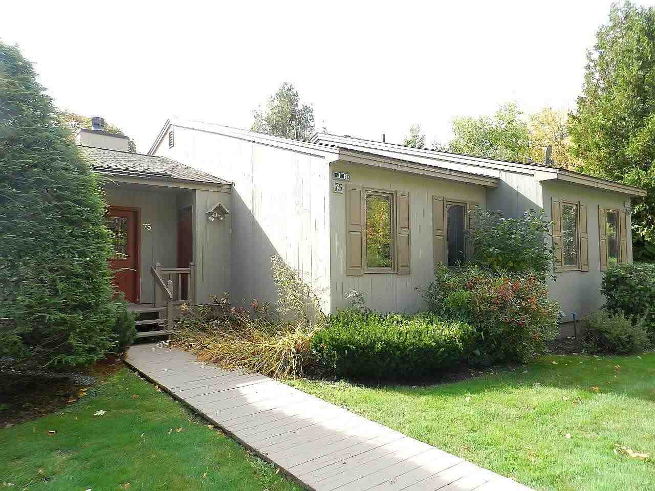 Beautifully maintained 2 bedroom plus den 2 bath...