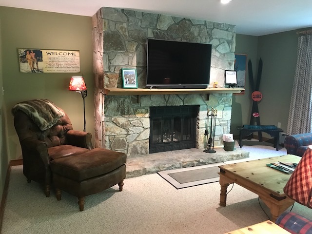 This Seasons on Mount Snow 2 bedroom 2 bath end...