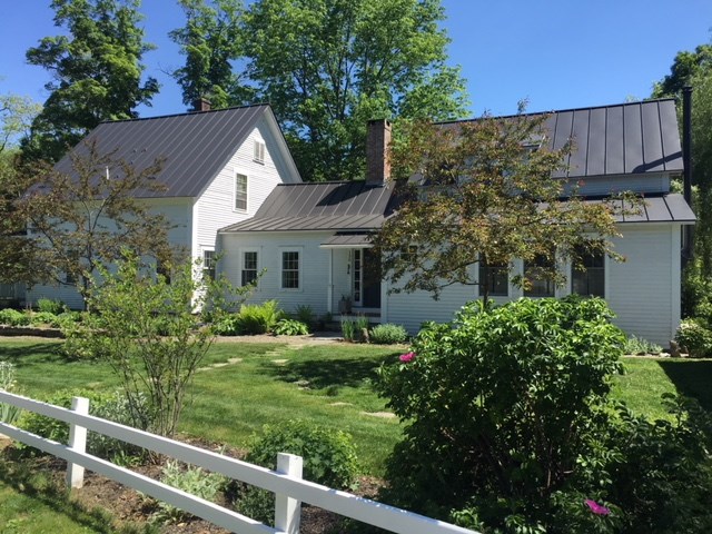 This rustic modern farmhouse, ideally situated in...