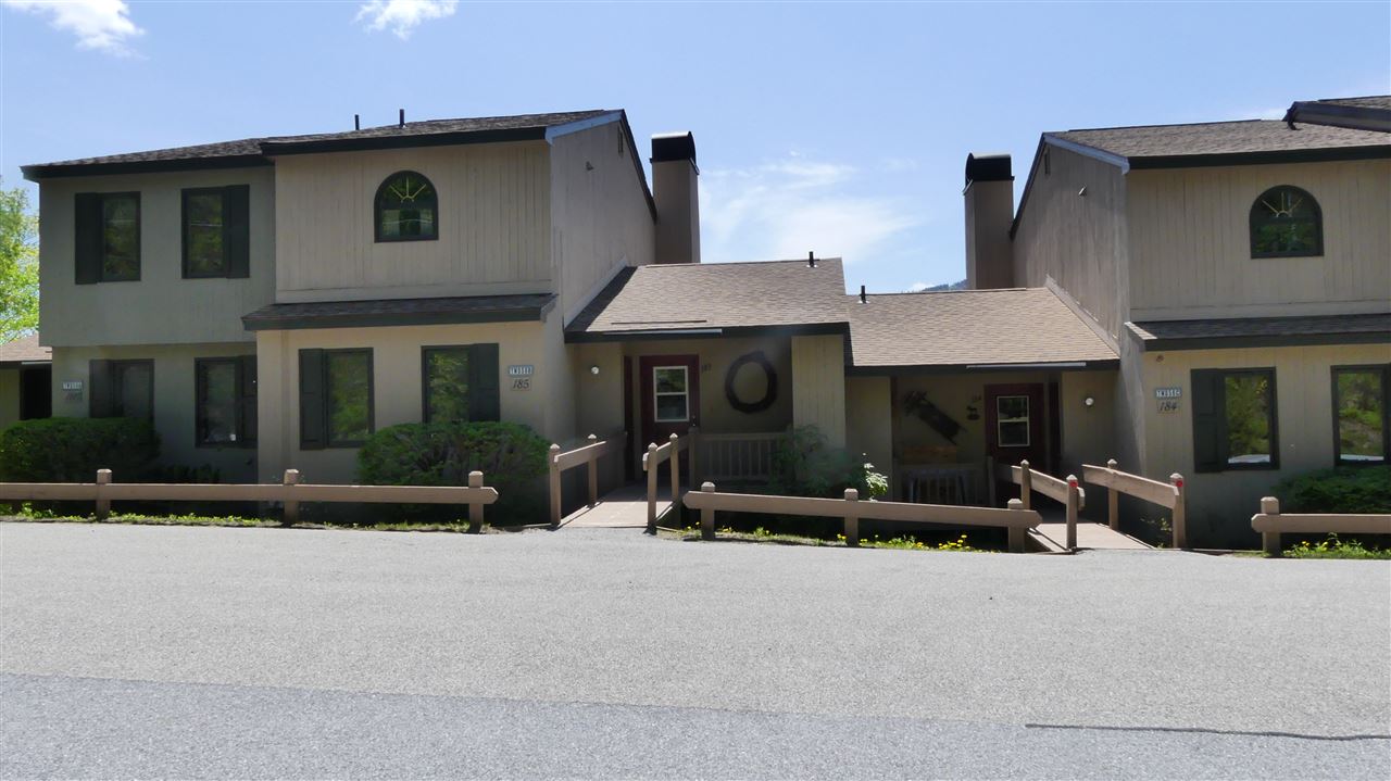 Beautifully renovated 3 level townhome with...